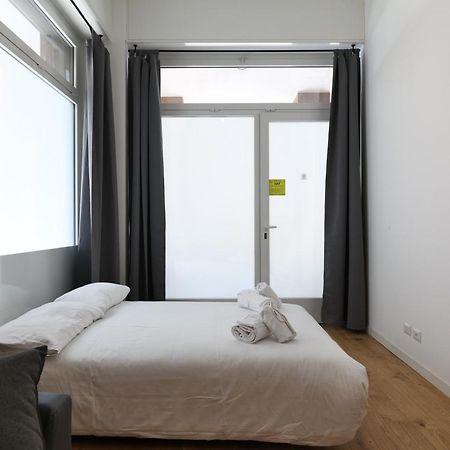Primopiano - La Malfa Flats Apartment Milan Bagian luar foto