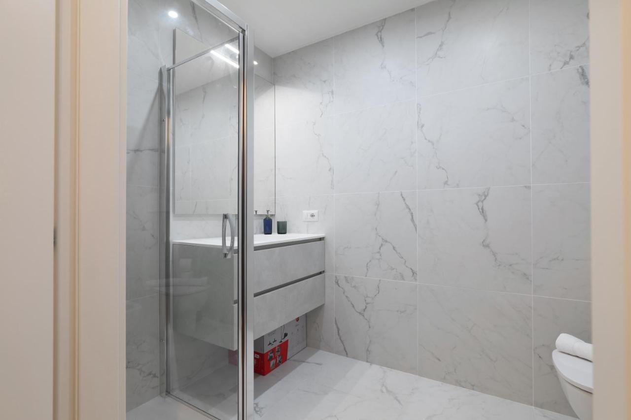 Primopiano - La Malfa Flats Apartment Milan Bagian luar foto