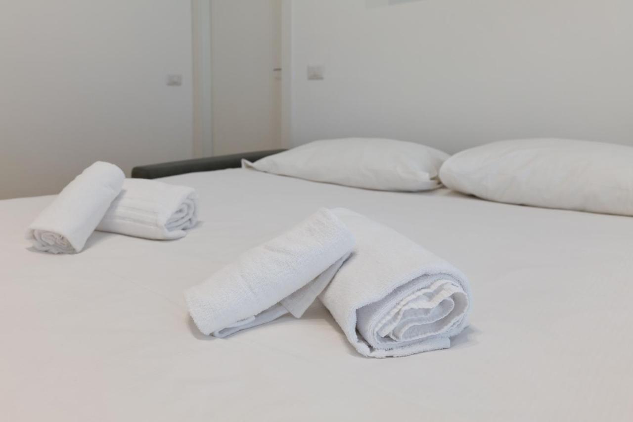 Primopiano - La Malfa Flats Apartment Milan Bagian luar foto