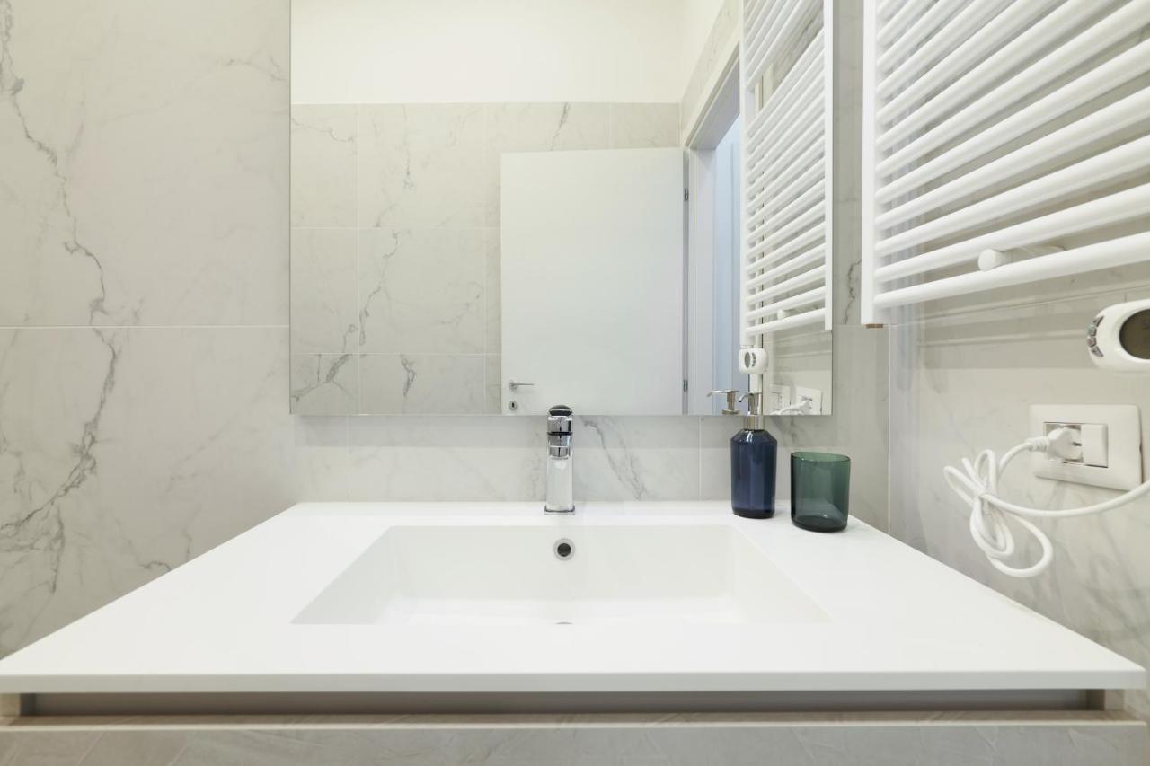 Primopiano - La Malfa Flats Apartment Milan Bagian luar foto