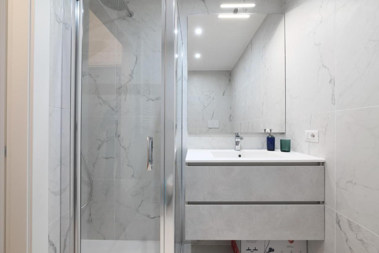 Primopiano - La Malfa Flats Apartment Milan Bagian luar foto