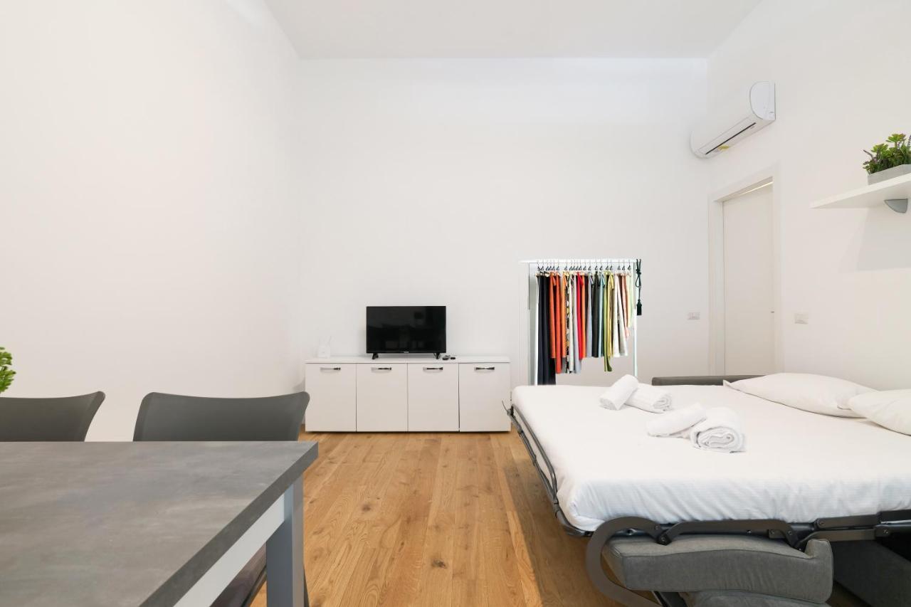 Primopiano - La Malfa Flats Apartment Milan Bagian luar foto