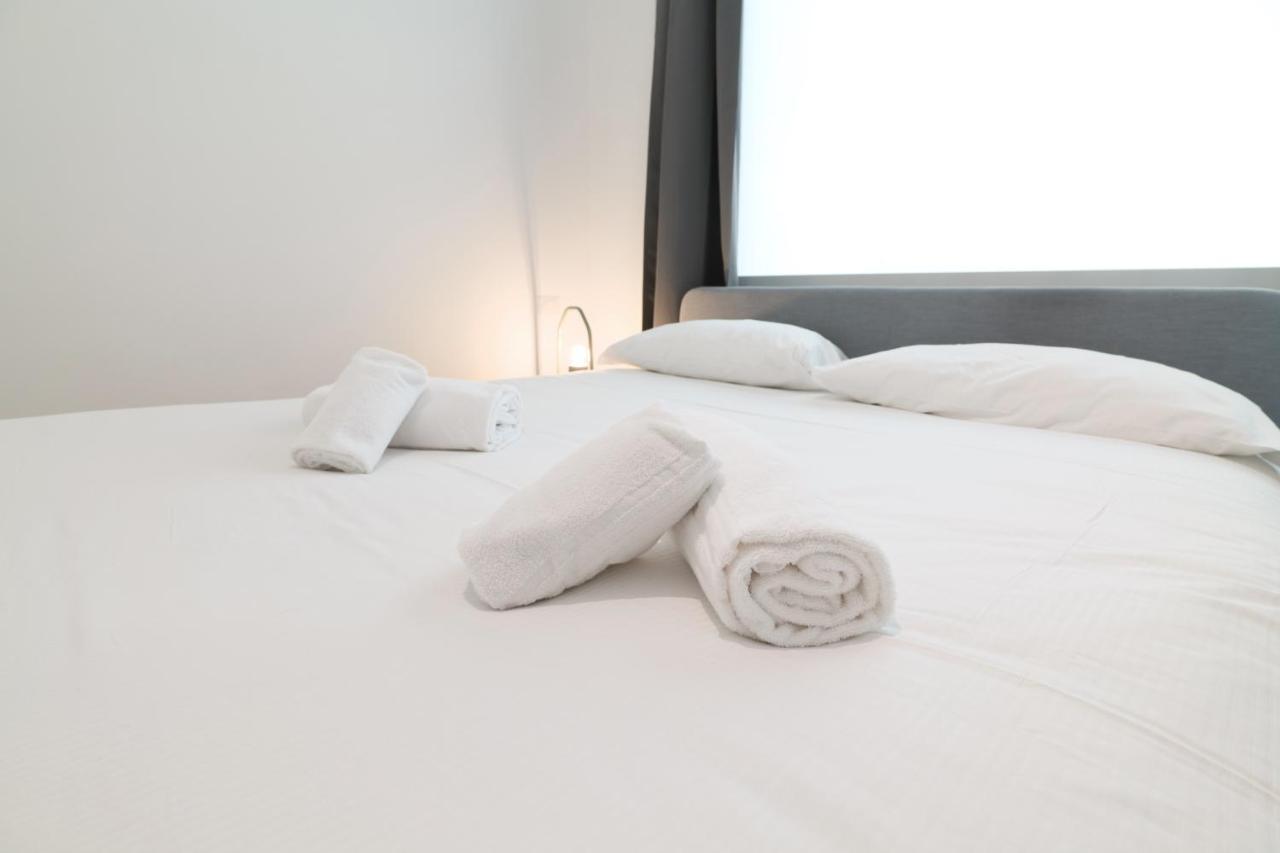 Primopiano - La Malfa Flats Apartment Milan Bagian luar foto